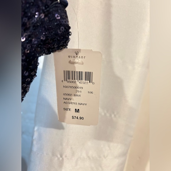 Blue Windsor Prom Dress Size Medium - Picture 4 of 5